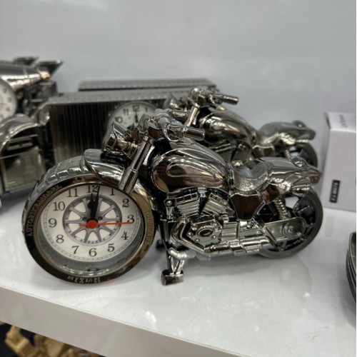 Enf-782 Figürlü Masa Saati